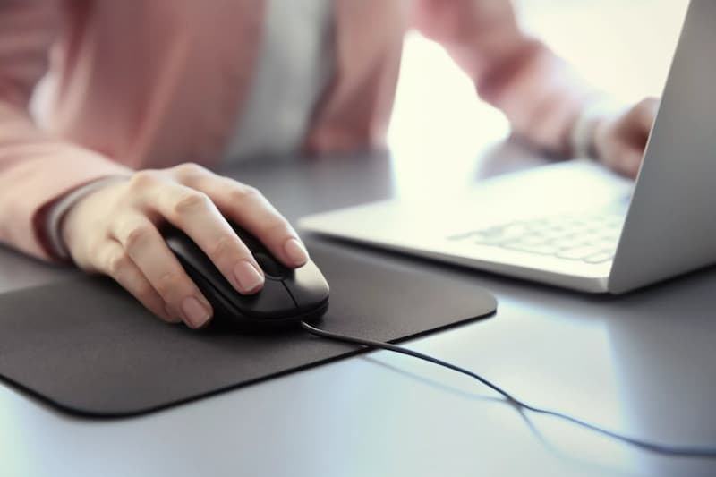 علت کار نکردن موس در لپ تاپ + راه حل
