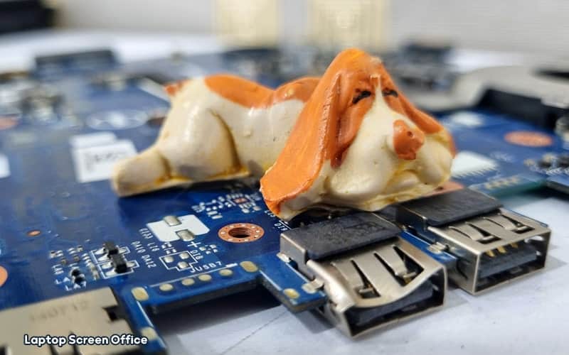 شکستگی USB لپ تاپ امکان تعمیر دارد؟