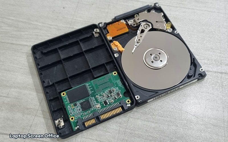 آموزش تعویض هارد لپ تاپ + دلایل ارتقا به هارد SSD