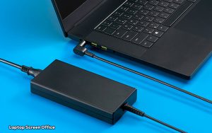 علت جرقه زدن آداپتور لپ تاپ + راه های پیشگیری