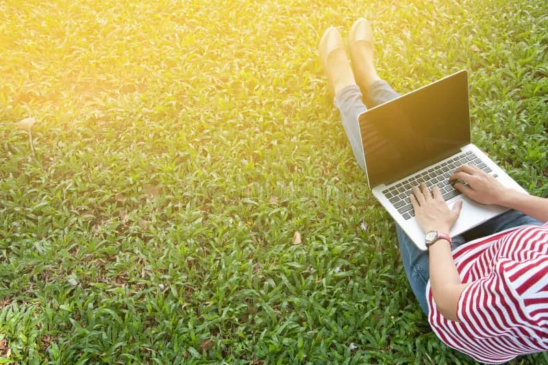 راهنمای خرید ویندوز اورجینال + اصلی بخریم یا کرک کنیم؟
