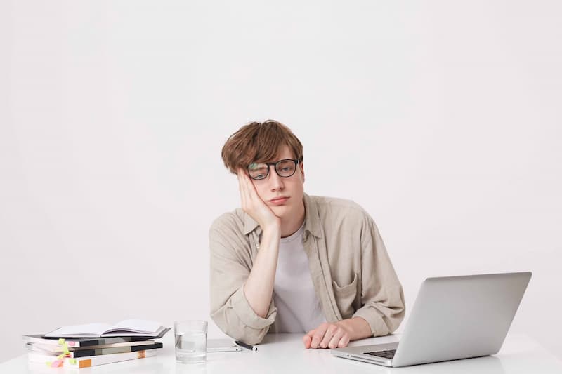 دلایل صدا دادن فن مک بوک + راه حل